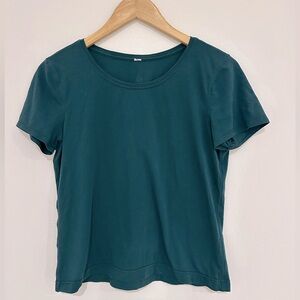 Lululemon Waist Length Tee | Size 6